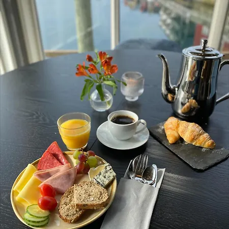Bryggekanten - By Classic Norway 4* Henningsvær