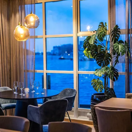 Hotell Bryggekanten - By Classic Norway 4*