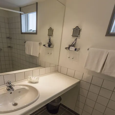 Bryggekanten - By Classic Norway Henningsvær