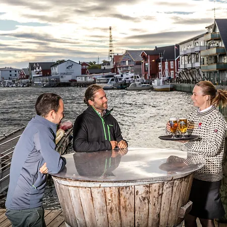 Bryggekanten - By Classic Norway 4* Henningsvaer