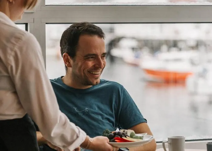 Bryggekanten - By Classic Norway Henningsvær