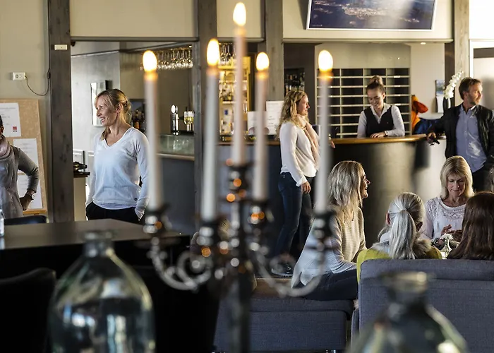 Bryggekanten - By Classic Norway Hotel Henningsvær