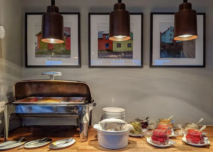 Bryggekanten - By Classic Norway 4* Henningsvær