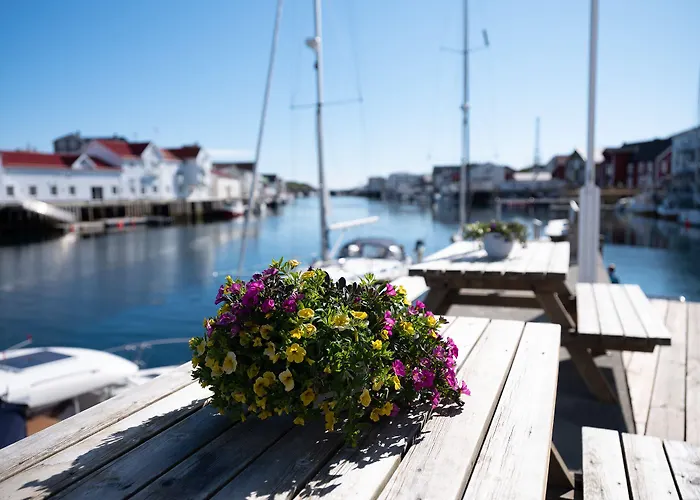 Bryggekanten - By Classic Norway 4* Henningsvær