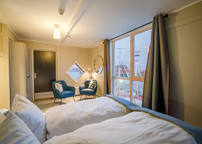 Bryggekanten - By Classic Norway 4* Henningsvaer