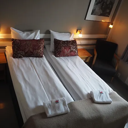 Bryggekanten - By Classic Norway Henningsvær