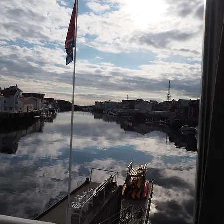 Hotel Bryggekanten - By Classic Norway